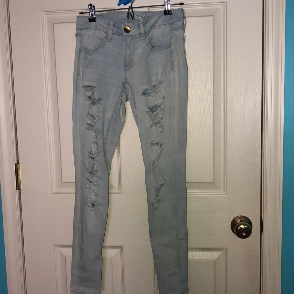 American Eagle ripped jeans!!